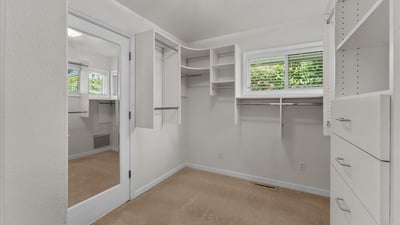 9150 SW Salmon St, Portland, OR