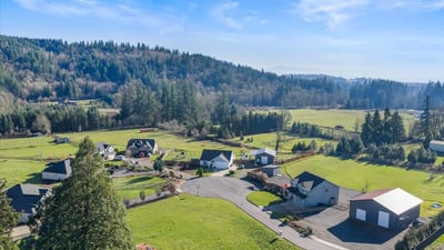 13920 S Lucia Lane, Mulino, OR