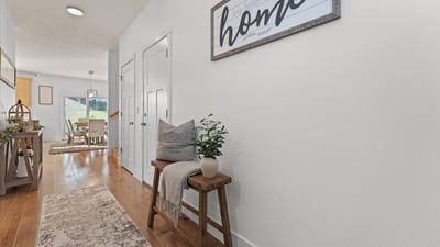 13920 S Lucia Lane, Mulino, OR