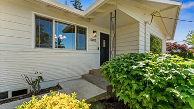 10100 SE Walnut Drive, Happy Valley, OR