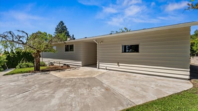 10100 SE Walnut Drive, Happy Valley, OR