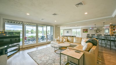 15 Bates Grove Rd, Webster, MA