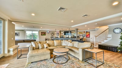 15 Bates Grove Rd, Webster, MA