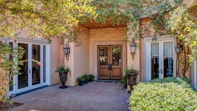 9717 Winter Palace Dr, Las Vegas, NV