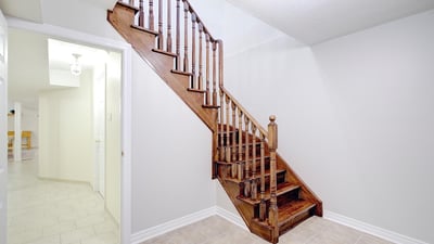 99 Lealinds Rd, Vaughan, ON