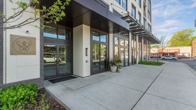 1 strathgowan avenue, Suite 710, Toronto, ON