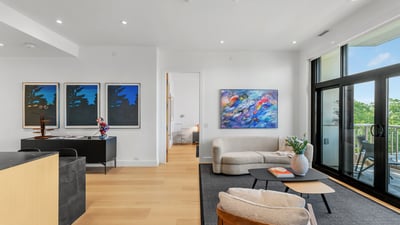 1 strathgowan avenue, Suite 710, Toronto, ON