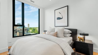 1 strathgowan avenue, Suite 710, Toronto, ON