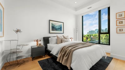 1 strathgowan avenue, Suite 710, Toronto, ON