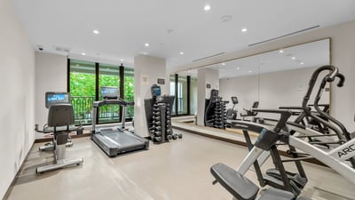 1 strathgowan avenue, Suite 710, Toronto, ON