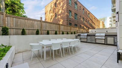 1 strathgowan avenue, Suite 710, Toronto, ON