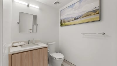 1 strathgowan avenue, Suite 710, Toronto, ON
