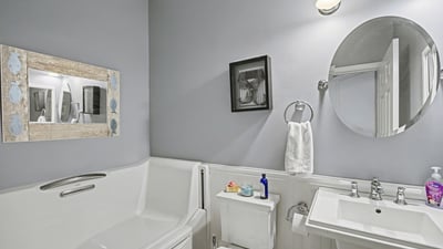 7151 Steeplechase Way, 41, Lansing, MI