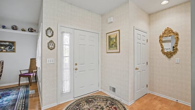 7151 Steeplechase Way, 41, Lansing, MI