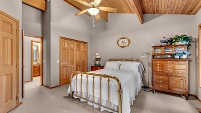 17325 Nicklaus Court, Weed, CA