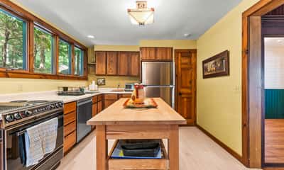 149 Lake Avenue, Sunapee, NH
