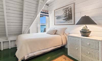 149 Lake Avenue, Sunapee, NH
