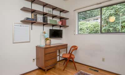 3515 NE 158th Place, Lake Forest Park, WA