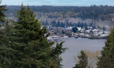 3515 NE 158th Place, Lake Forest Park, WA