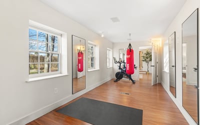 91 Algonquin Road, Fairfield, CT