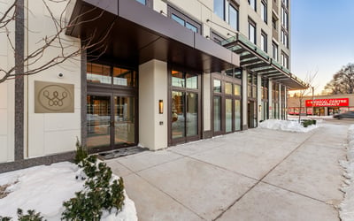 1 Strathgowan Ave suite 710, Toronto, ON