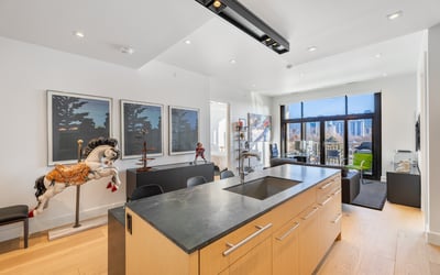 1 Strathgowan Ave suite 710, Toronto, ON