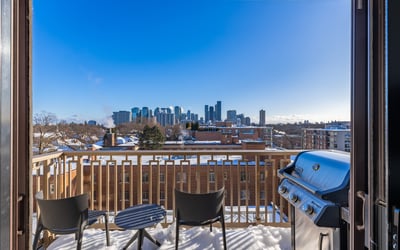 1 Strathgowan Ave suite 710, Toronto, ON