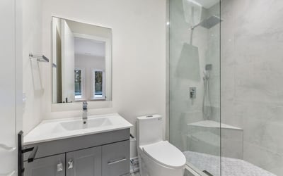 52 Child Dr, Aurora, ON