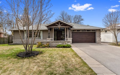 31 Ashwood Crescent, Toronto, ON