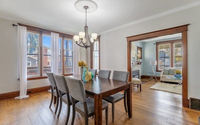 54 Wellington St, Lindsay, ON
