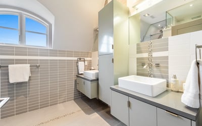 24 Glenview Ave, Toronto, ON