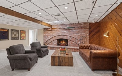 609 Lincoln Road, Bradford Woods, PA