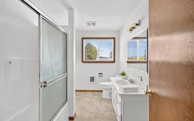 119501 W. McCreadie Rd., Prosser, WA