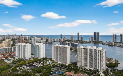 7000 Island Blvd PH-02, Aventura, FL
