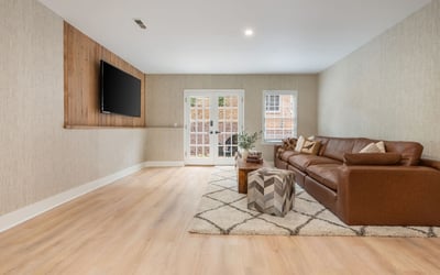 9460 Mistwater Close, Roswell, GA
