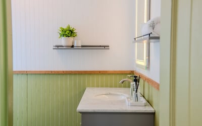2667 White Chapel Road, Lively, VA