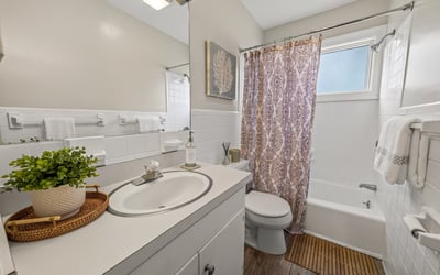 42 Venable Dr, Kilmarnock, VA