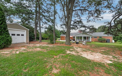 42 Venable Dr, Kilmarnock, VA