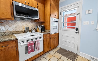 42 Venable Dr, Kilmarnock, VA