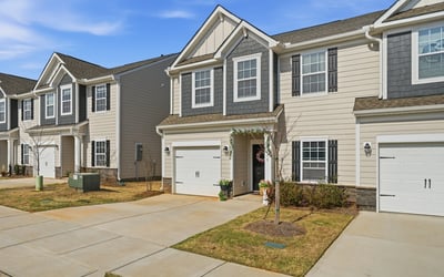 213 Backstay Lane, Taylors, SC