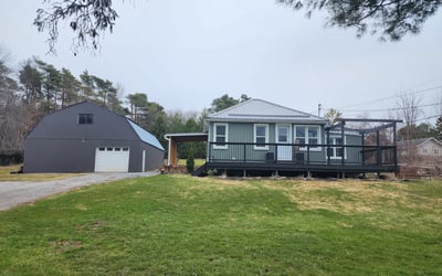 2307 County Road 3, Carrying Place, ON