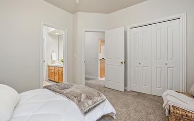 576 E Riverchase Way, Eagle, ID