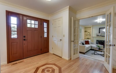 9025 NW Ash St., Portland, OR