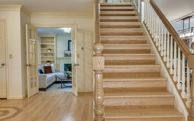 9025 NW Ash St., Portland, OR