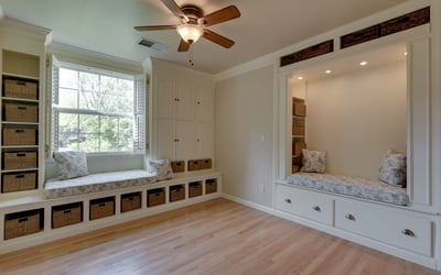 9025 NW Ash St., Portland, OR