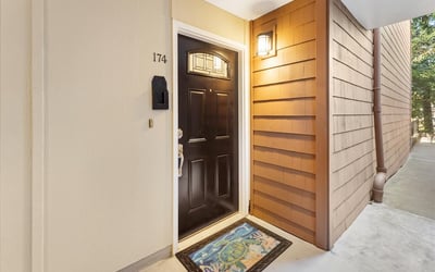 174 Oswego Summit, Lake Oswego, OR