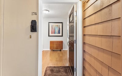 174 Oswego Summit, Lake Oswego, OR