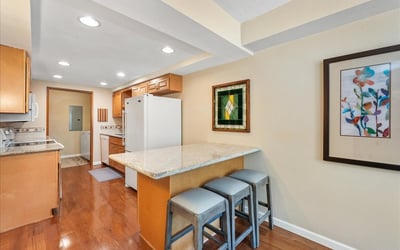 174 Oswego Summit, Lake Oswego, OR