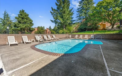 174 Oswego Summit, Lake Oswego, OR