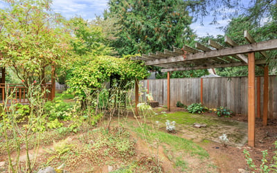 6238 SW McEwan Rd, Lake Oswego, OR